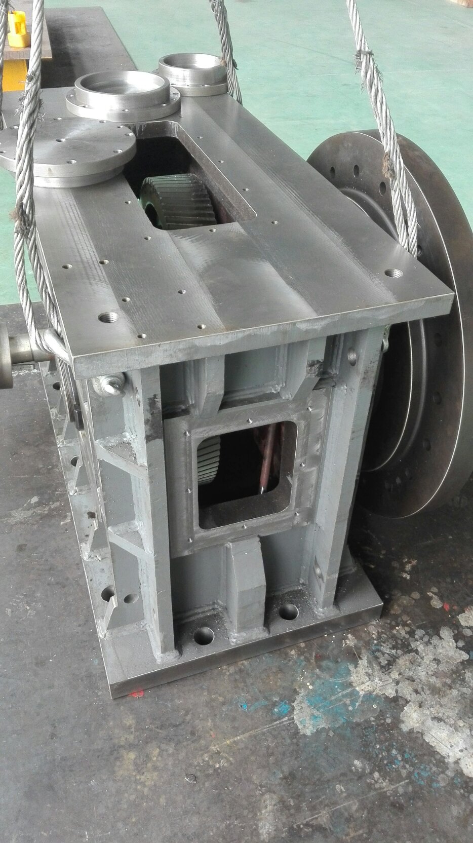 200KW減速箱體焊接